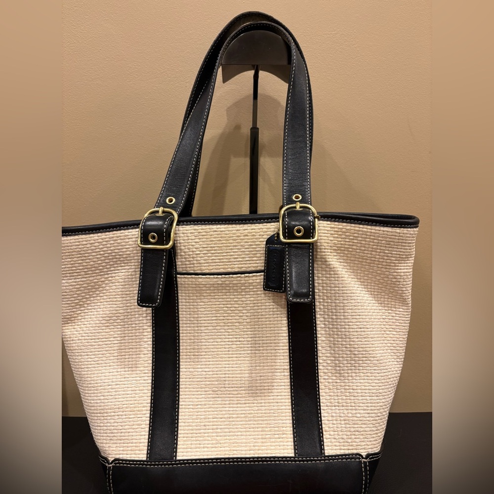 Coach Vintage Natural Straw Bucket Tote Bag – Model 8909